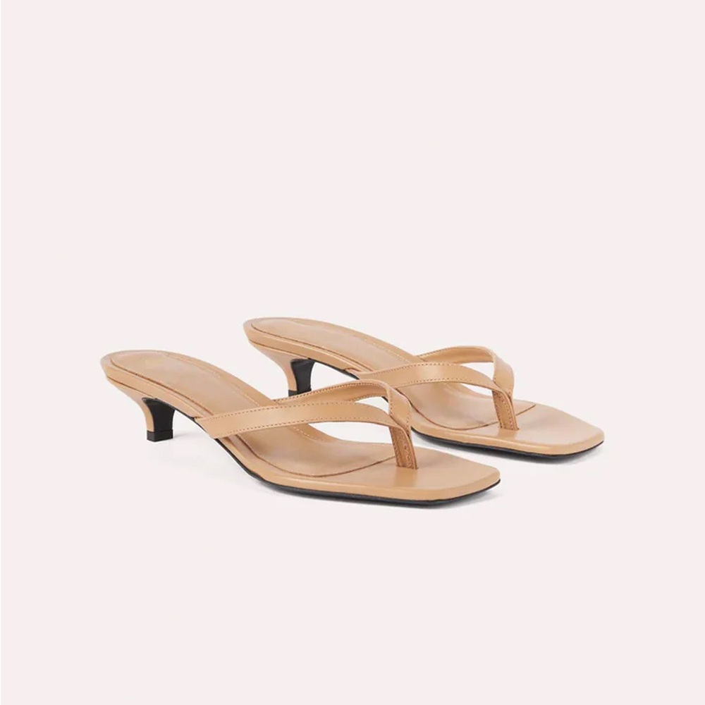 COPY - Totême The Flip-Flop Heel | Size 39